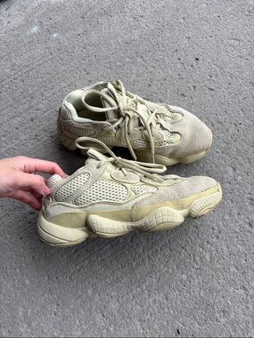 Adidas Yeezy 500 “Blush” Size 5 – Stylish & Comfortable